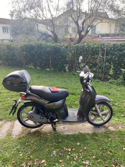 Aprilia Scarabeo 100 4t (2007 - 16) usata