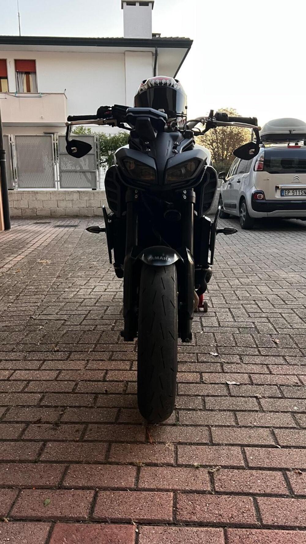 Yamaha MT-09 (2017 - 20) (8)