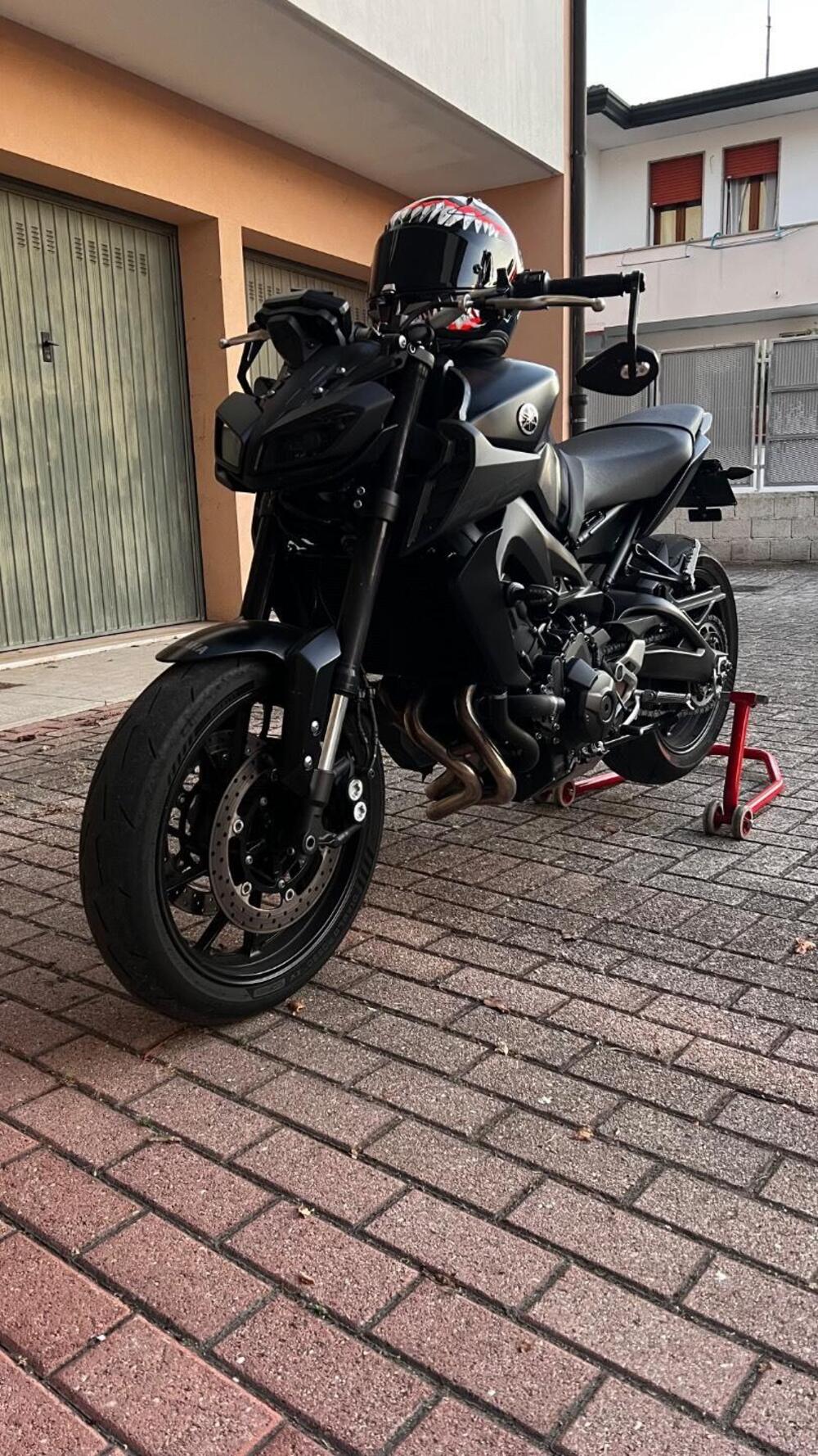 Yamaha MT-09 (2017 - 20) (9)