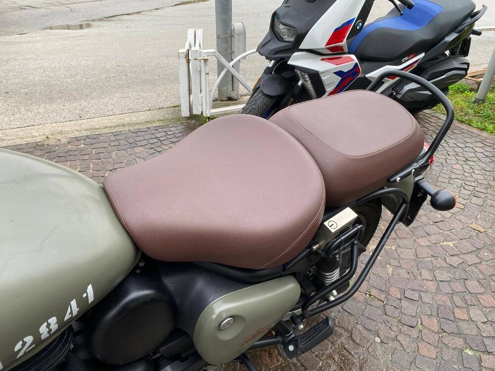 Royal Enfield Classic 350 (2021 - 26) (12)