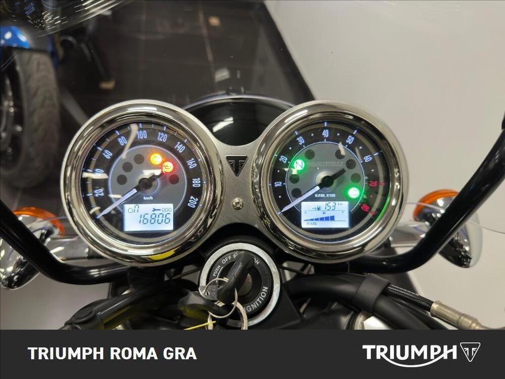 Triumph Bonneville T120 Stealth Edition (2024) (15)