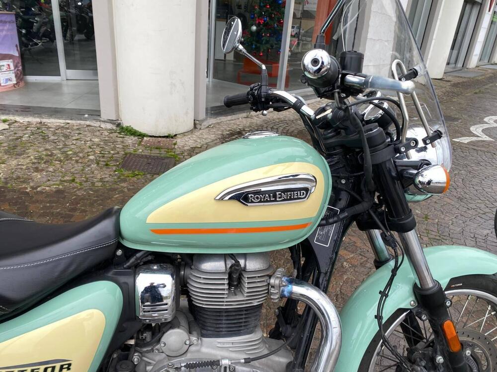 Royal Enfield Meteor 350 Aurora (2024 - 26) (6)
