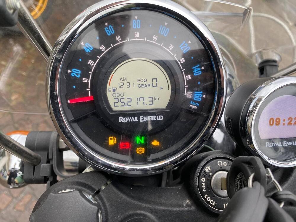 Royal Enfield Meteor 350 Aurora (2024 - 26) (3)