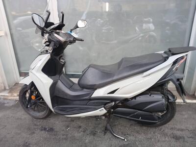 Kymco Agility 300 + (2020) usata