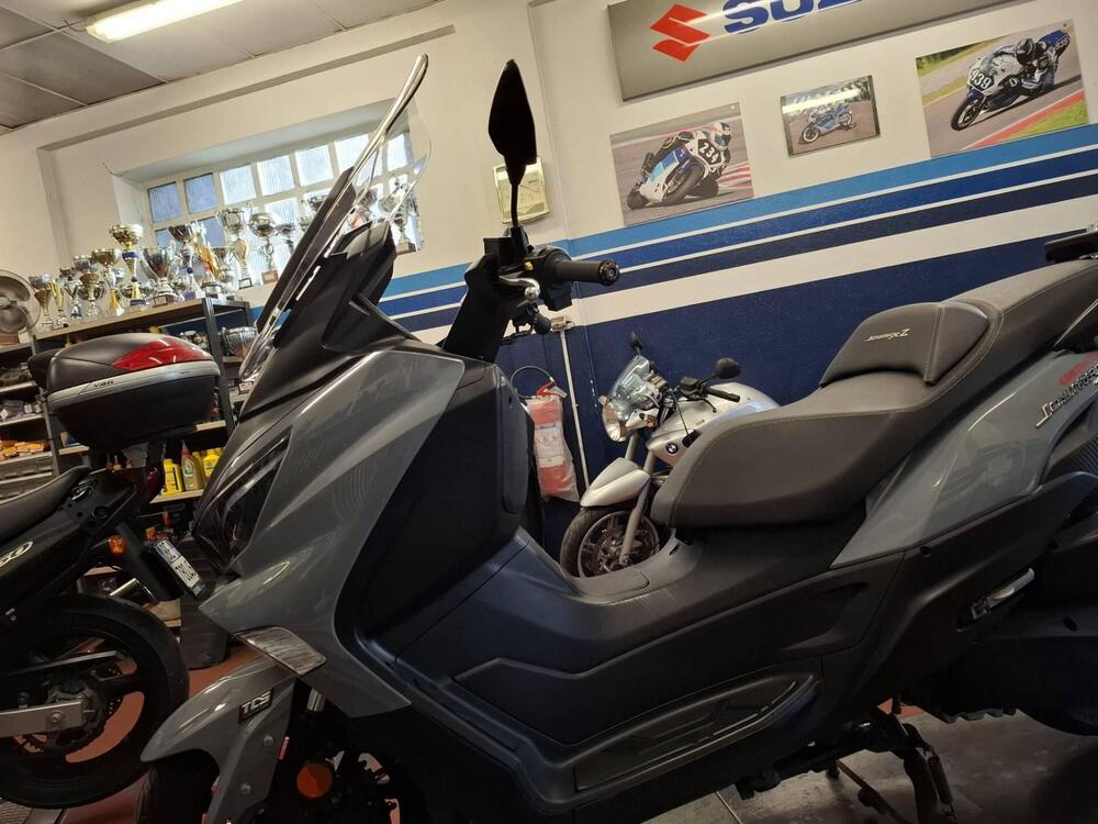 Sym Joymax 300 Z+ (2021 - 24) (3)