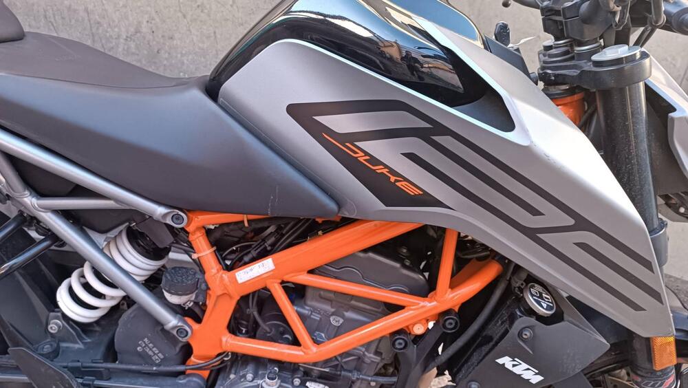 KTM 125 Duke (2021 - 23) (4)