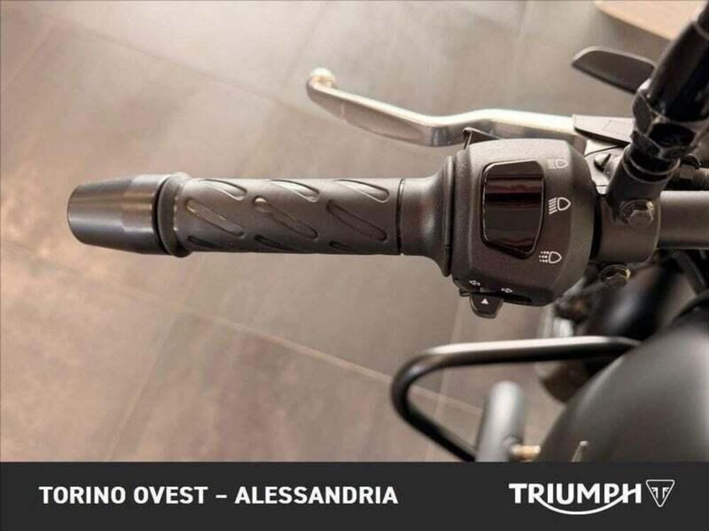 Moto Guzzi V7 Stone Centenario (2021 - 22) (8)