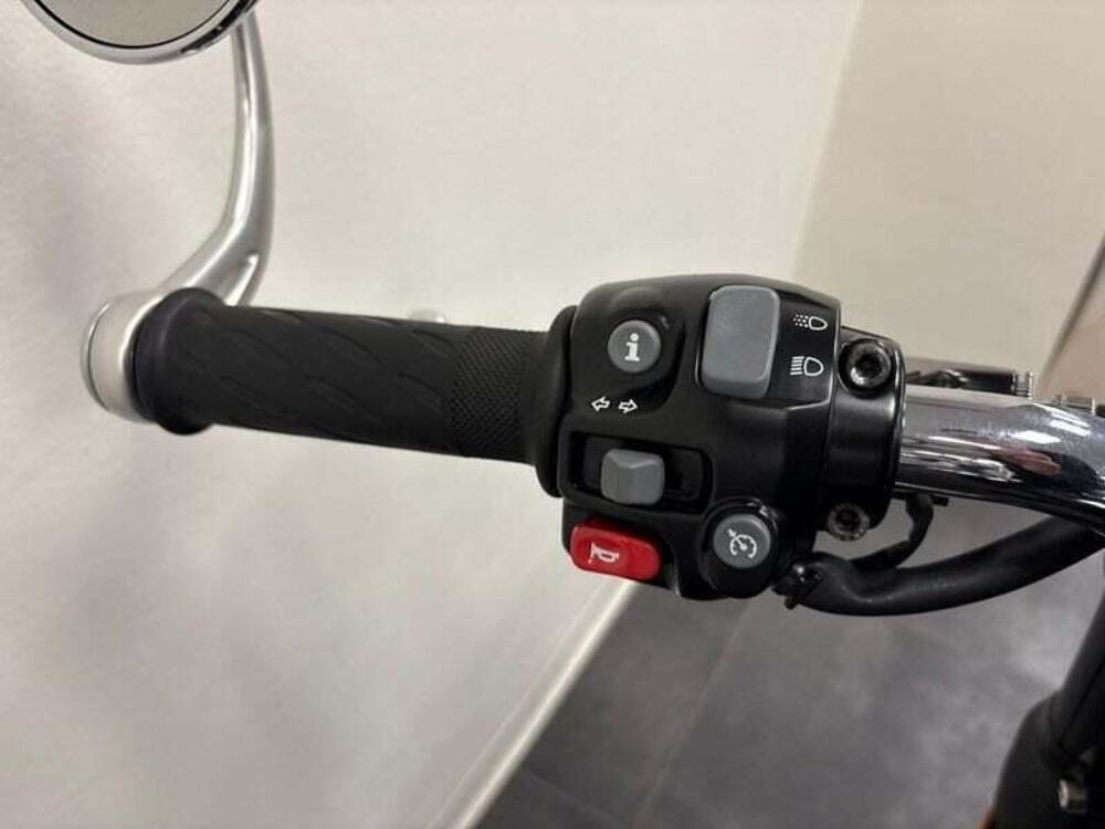 Triumph Bonneville T120 (2021 - 25) (8)