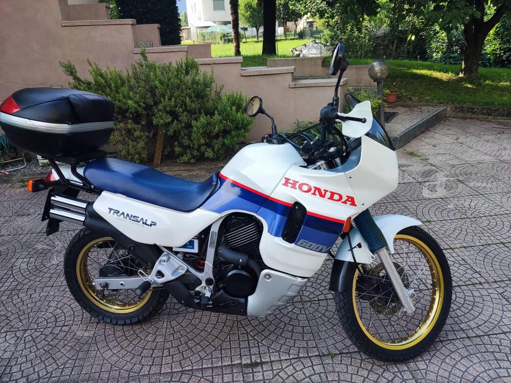 Honda Transalp 600 (4)