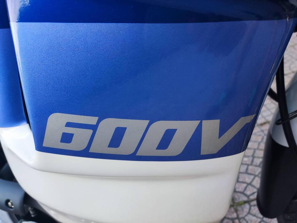 Honda Transalp 600 (10)