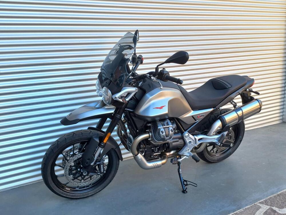 Moto Guzzi V85 Strada (2024 - 26) (5)