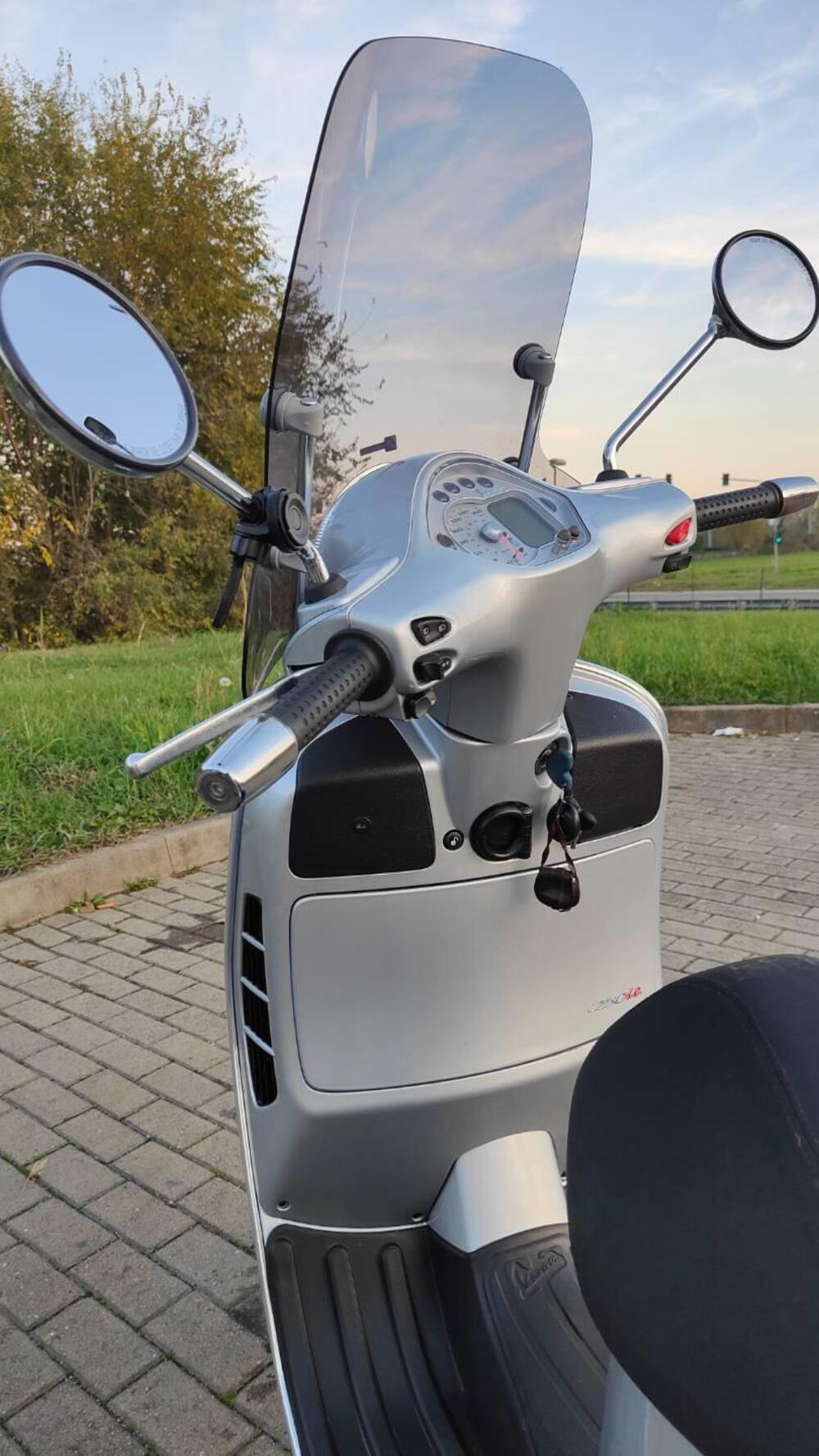 Vespa GTS 250 i.e. (4)