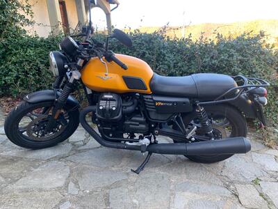 Moto Guzzi V7 III Stone (2017 - 20) usata