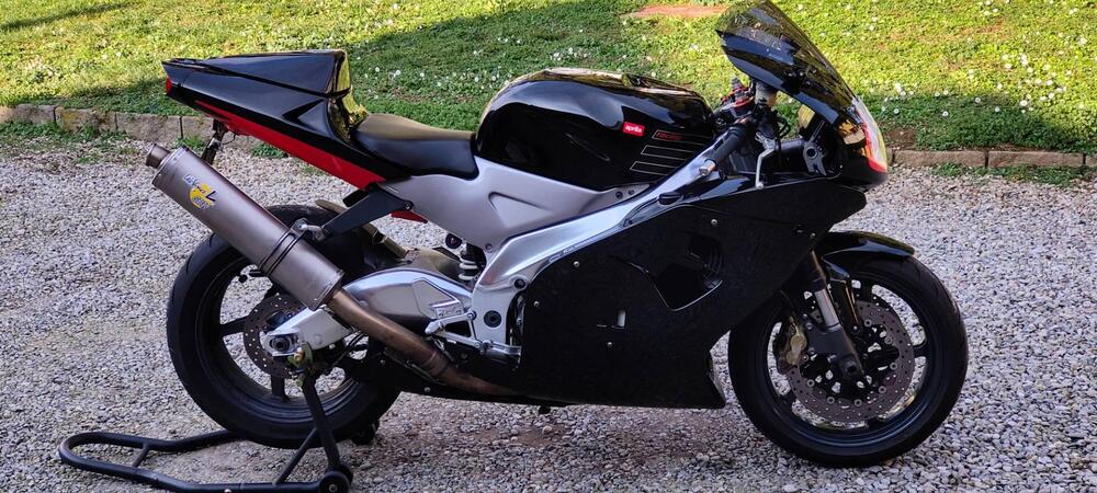 Aprilia RSV 1000 (2000 - 01) (5)