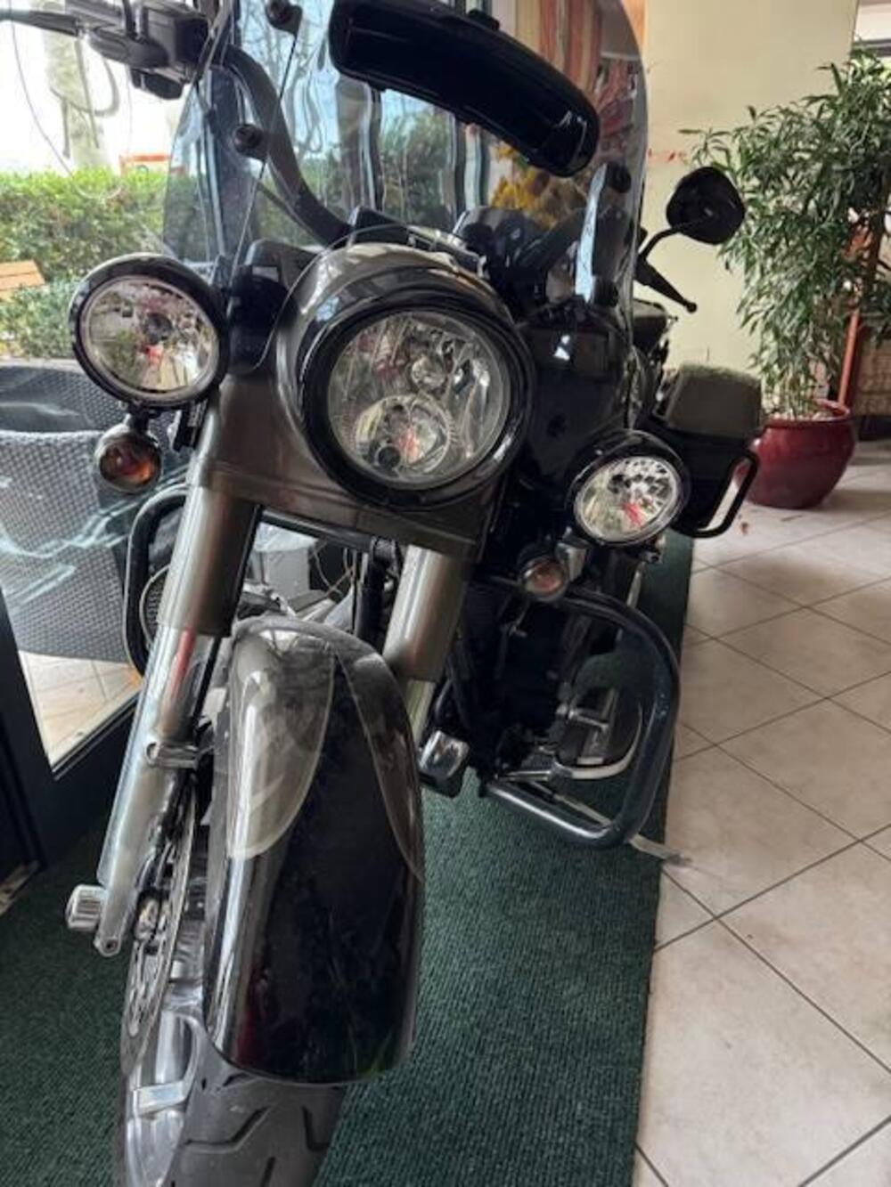 Harley-Davidson 1800 Road King (2012 - 13) - FLHRSE (3)