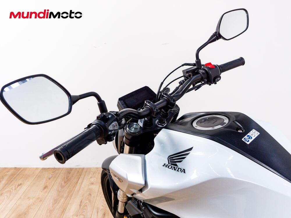 Honda CB 125 R (2021 - 23) (11)