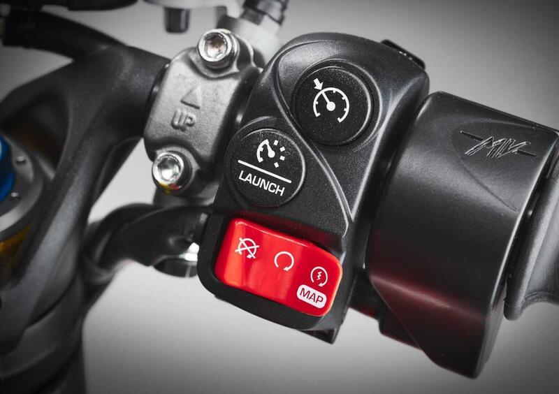 MV Agusta Brutale 1000 Brutale 1000 RR (2026) (21)