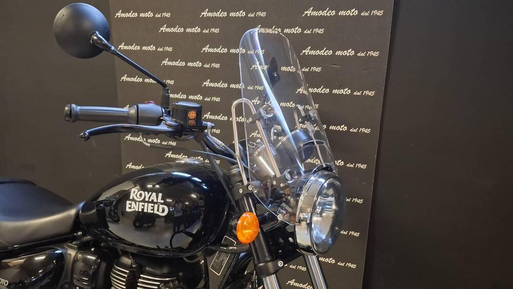 Royal Enfield Meteor 350 (2021 - 26) (2)