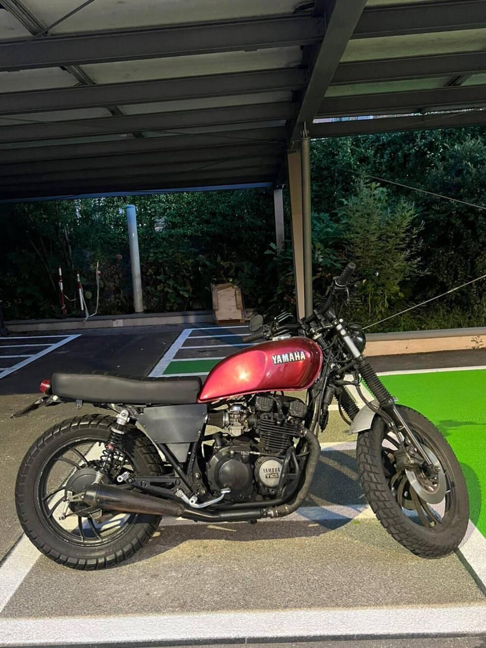 Yamaha XJ 550