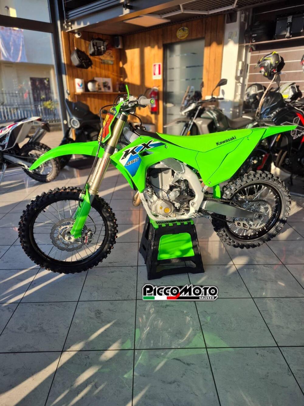 Kawasaki KX 450 (2026) (4)