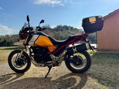 Moto Guzzi V85 TT Evocative Graphics (2021 - 23) usata