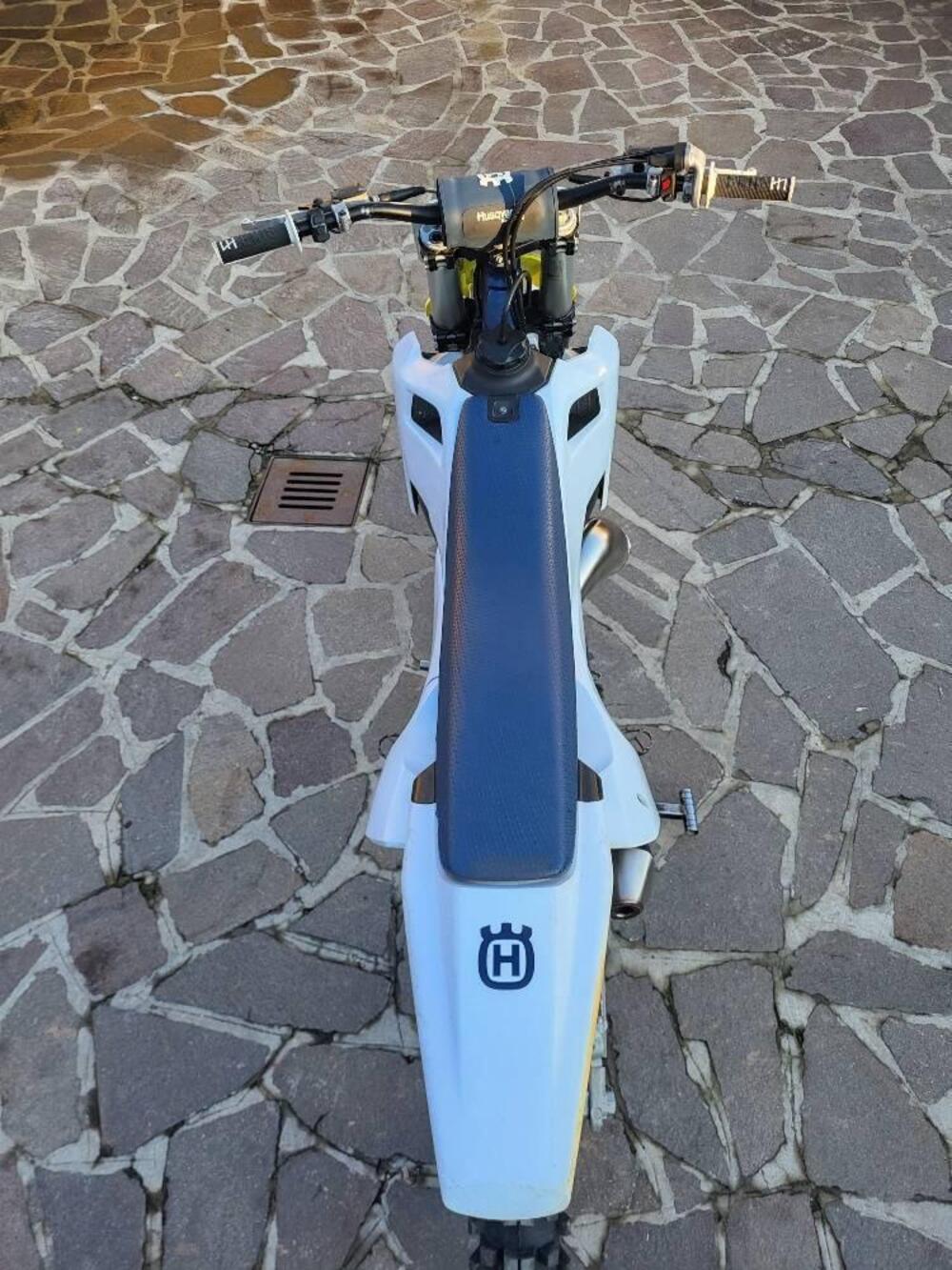 Husqvarna TC 125 (2025) (6)