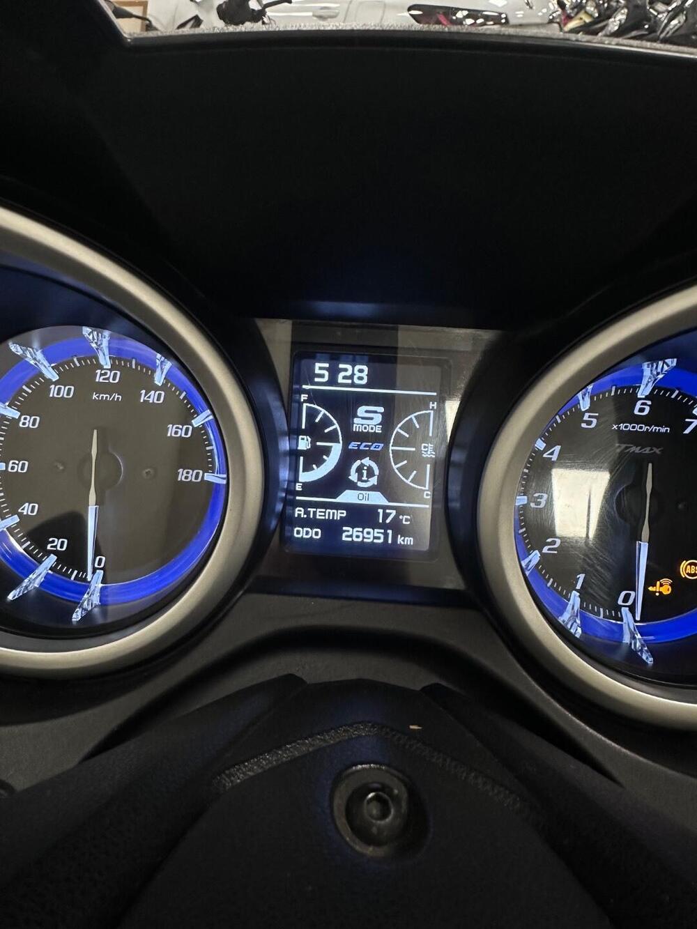 Yamaha T-Max 530 SX (2017 - 19) (3)