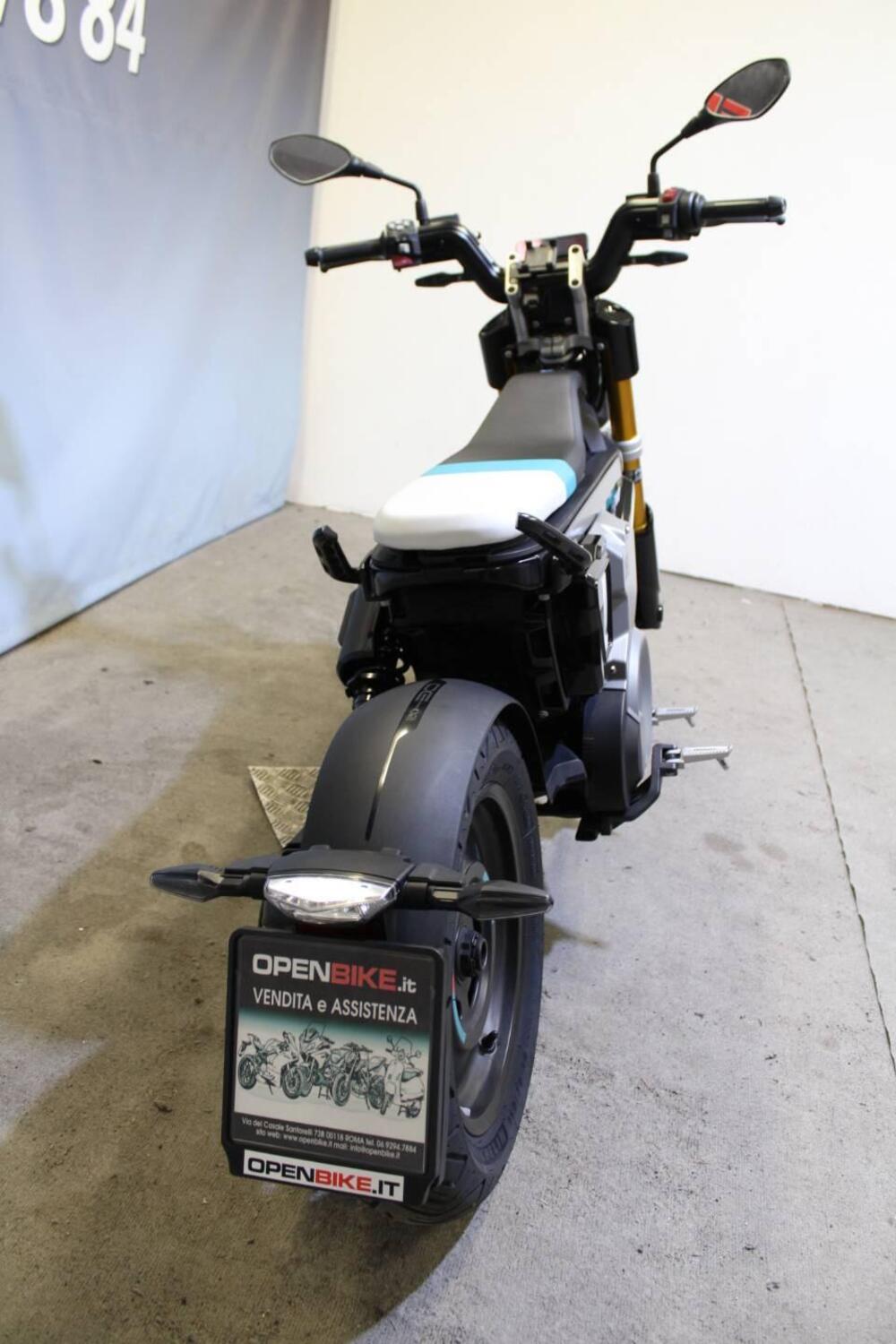 Bmw CE 02 (2024 - 26) (5)