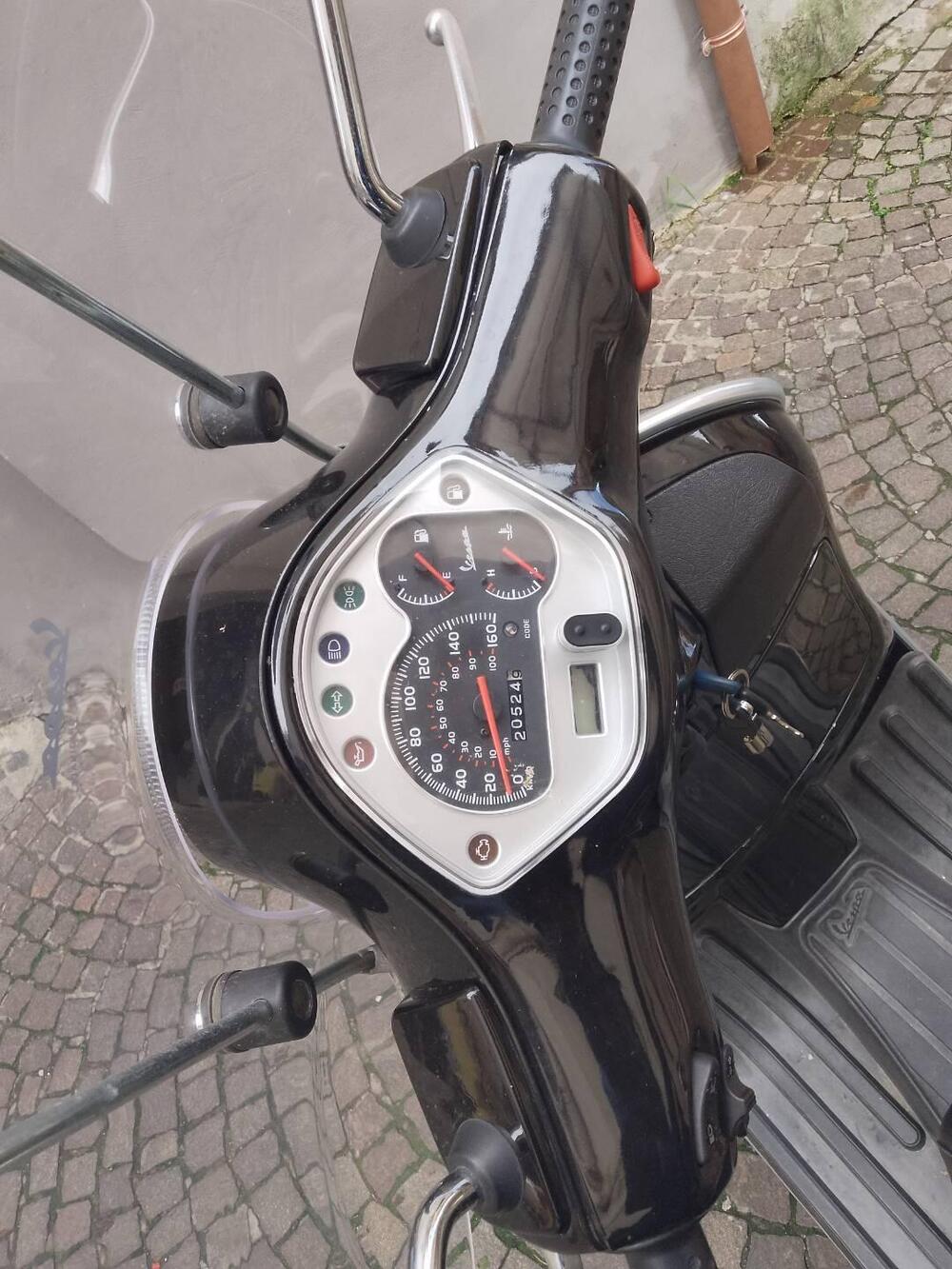 Vespa GTS 300 Super (2008 - 16)