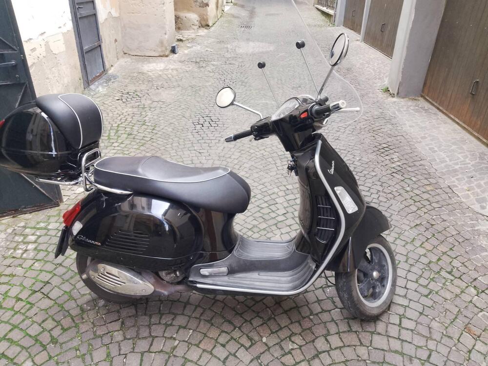 Vespa GTS 300 Super (2008 - 16) (4)