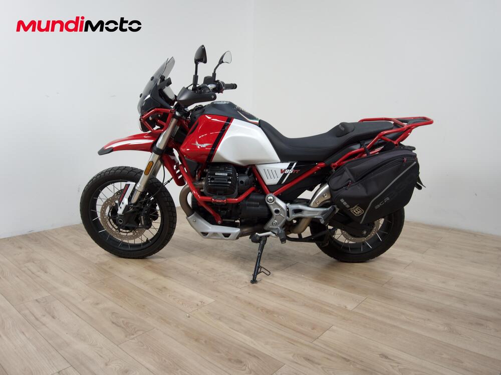 Moto Guzzi V85 TT Evocative Graphics (2021 - 23) (6)