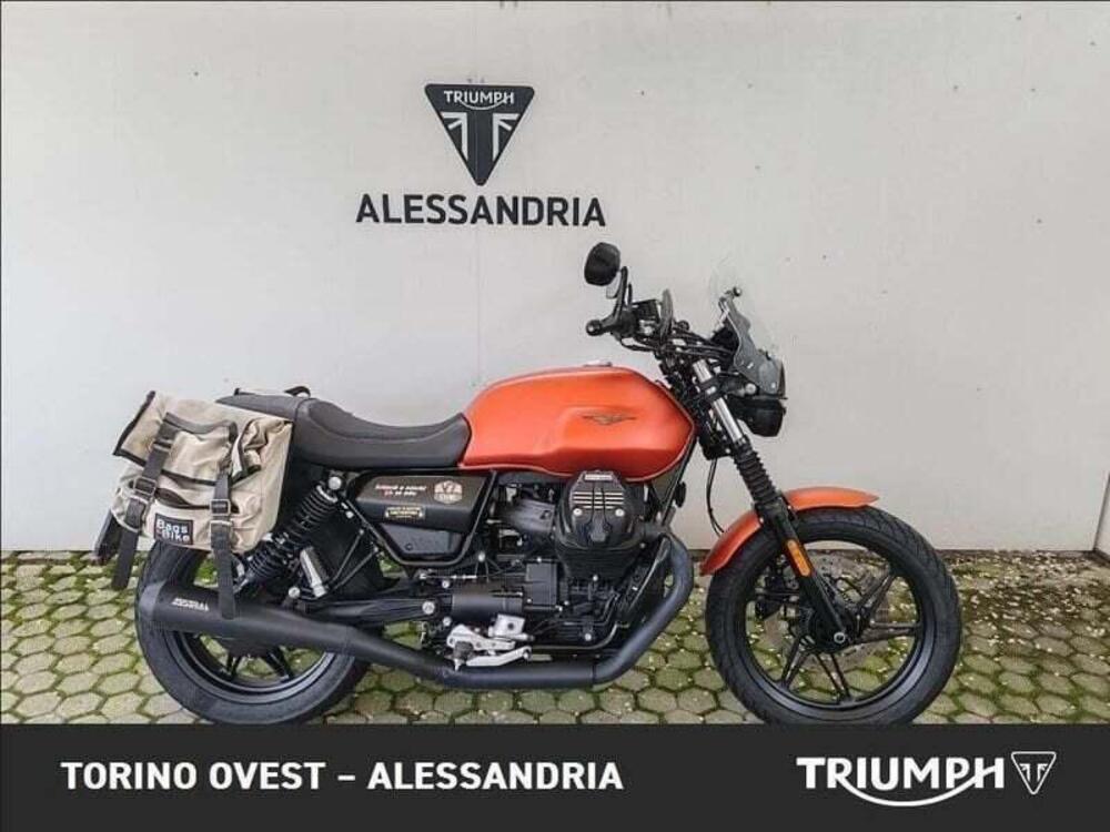 Moto Guzzi V7 Stone (2021 - 24)