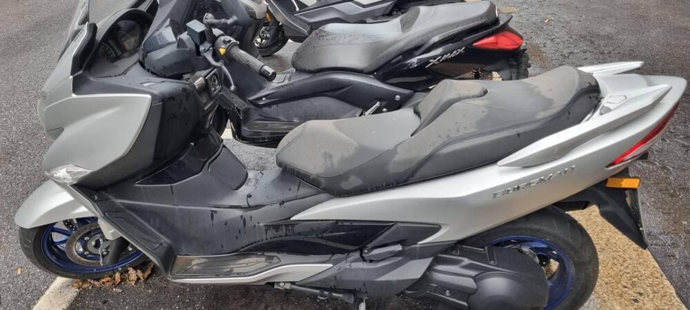 Suzuki Burgman 400 (2022 - 24) (7)