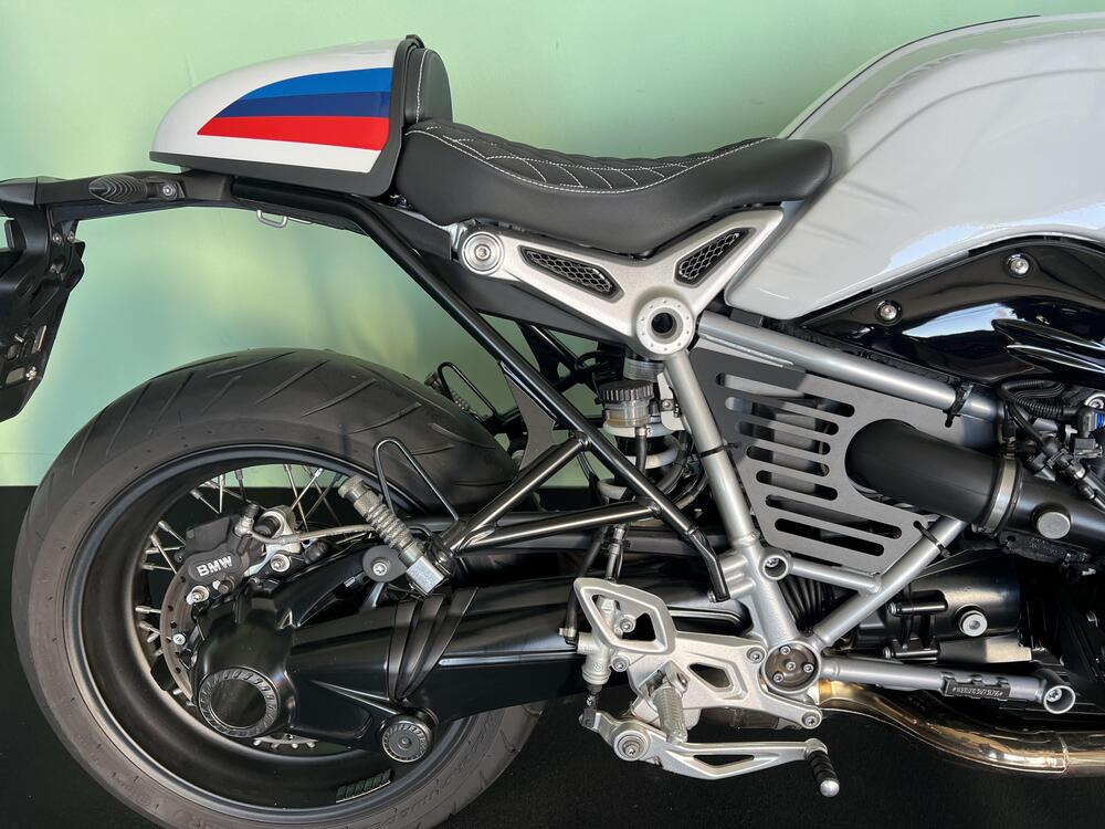 Bmw R nineT 1200 Racer (2017 - 20) (11)