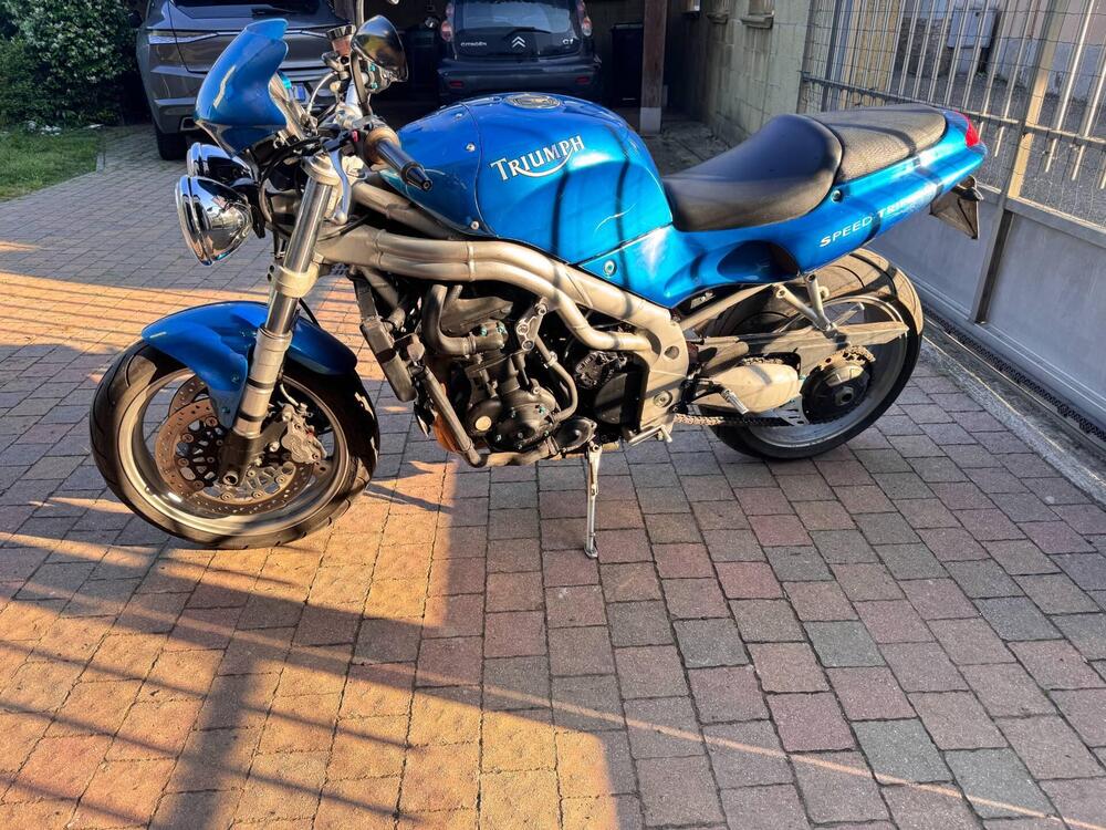 Triumph Speed Triple 955 (1998 - 01) (5)