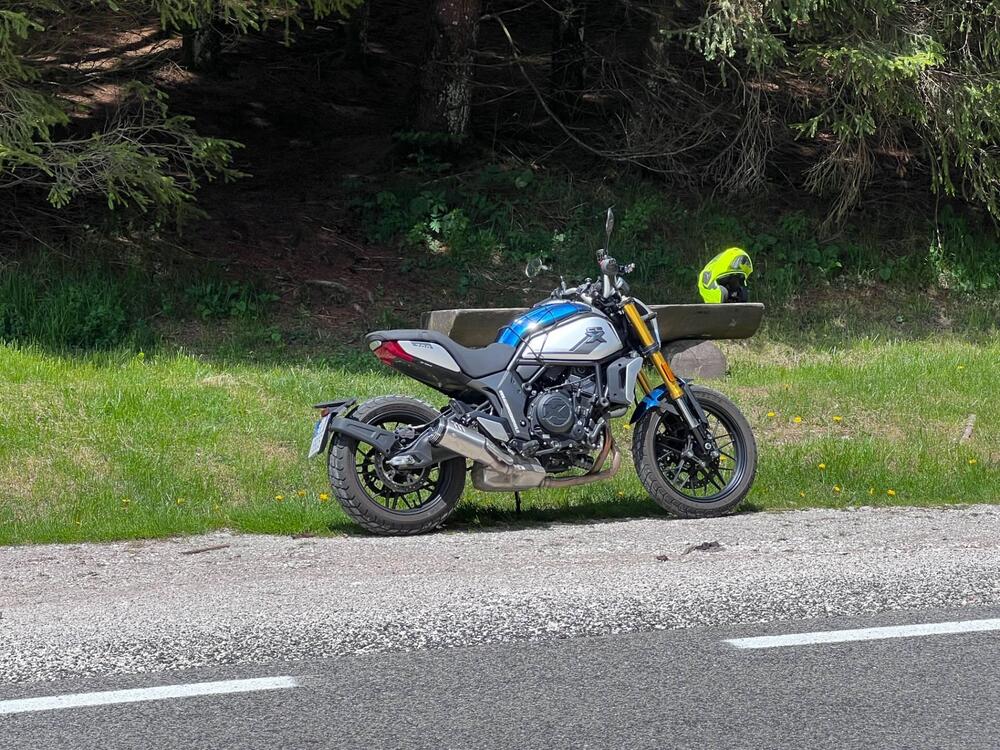 CFMOTO 700CL-X Heritage (2021 - 26)