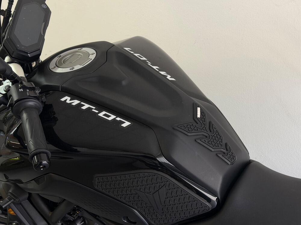 Yamaha MT-07 (2021 - 24) (8)