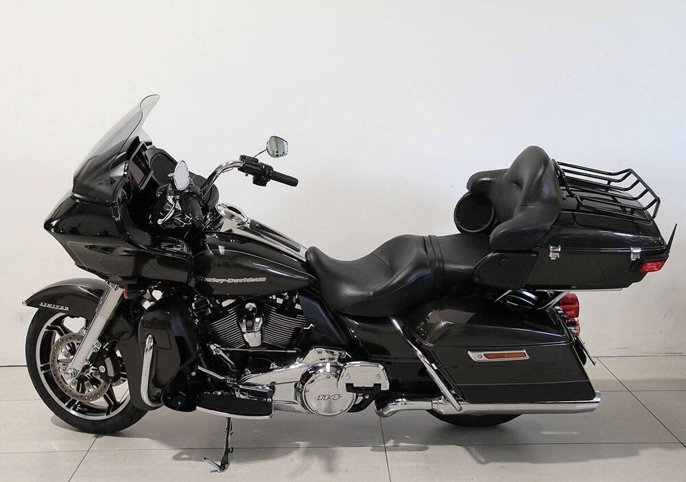 Harley-Davidson 114 Road Glide Limited (2020) - FLTRK (10)