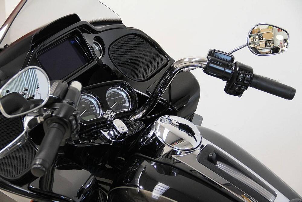 Harley-Davidson 114 Road Glide Limited (2020) - FLTRK (11)