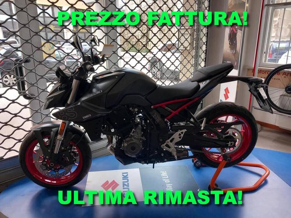 Suzuki GSX-8S (2025 - 26)