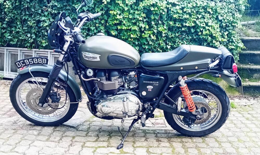 Triumph Bonneville T100 (2008 - 16) (2)