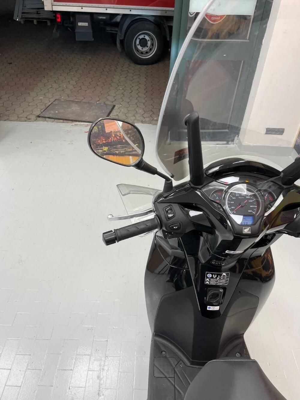 Honda SH 300 i ABS (2016 - 20) (12)