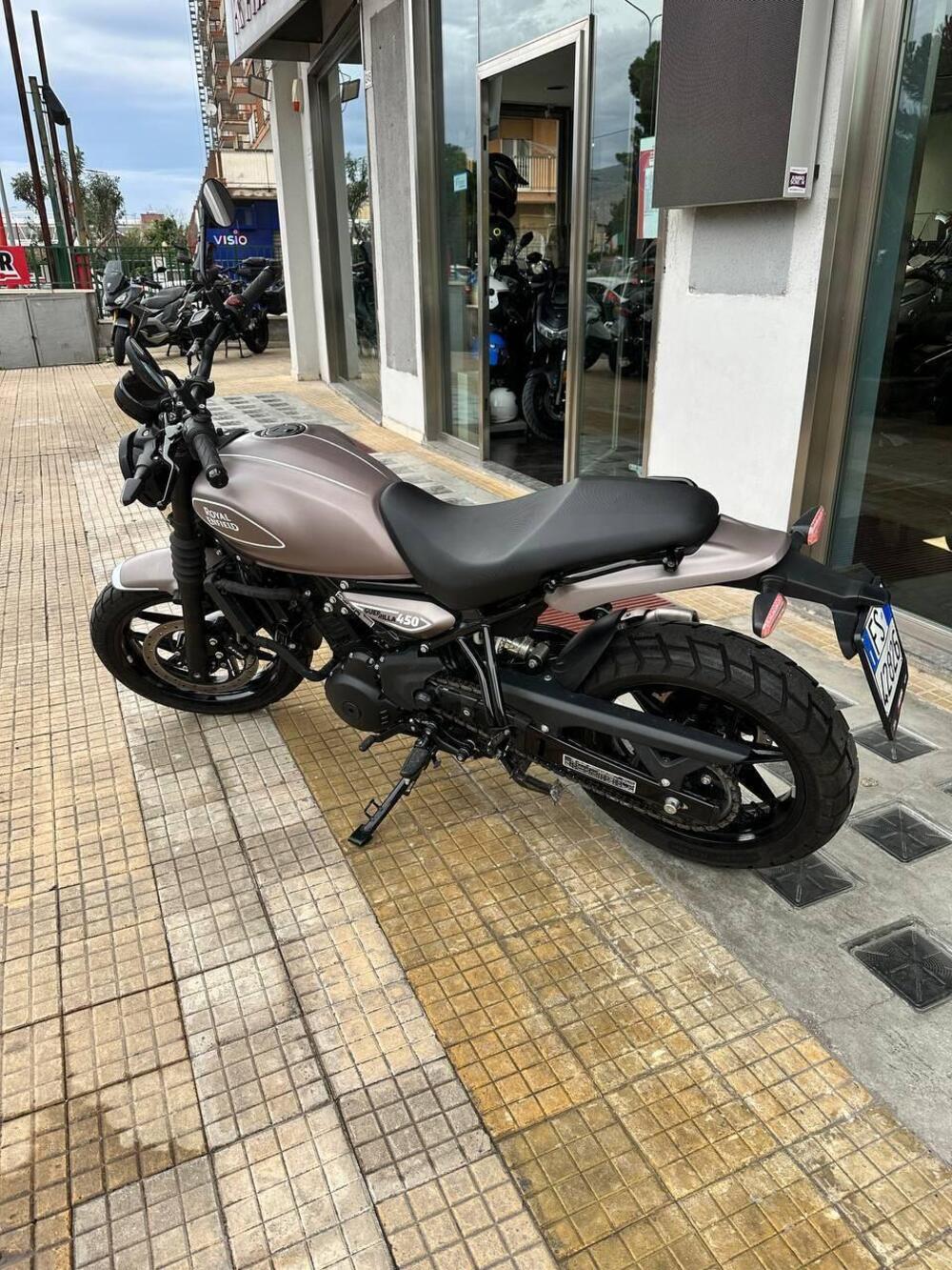 Royal Enfield Himalayan 450 (2024 - 26) (2)