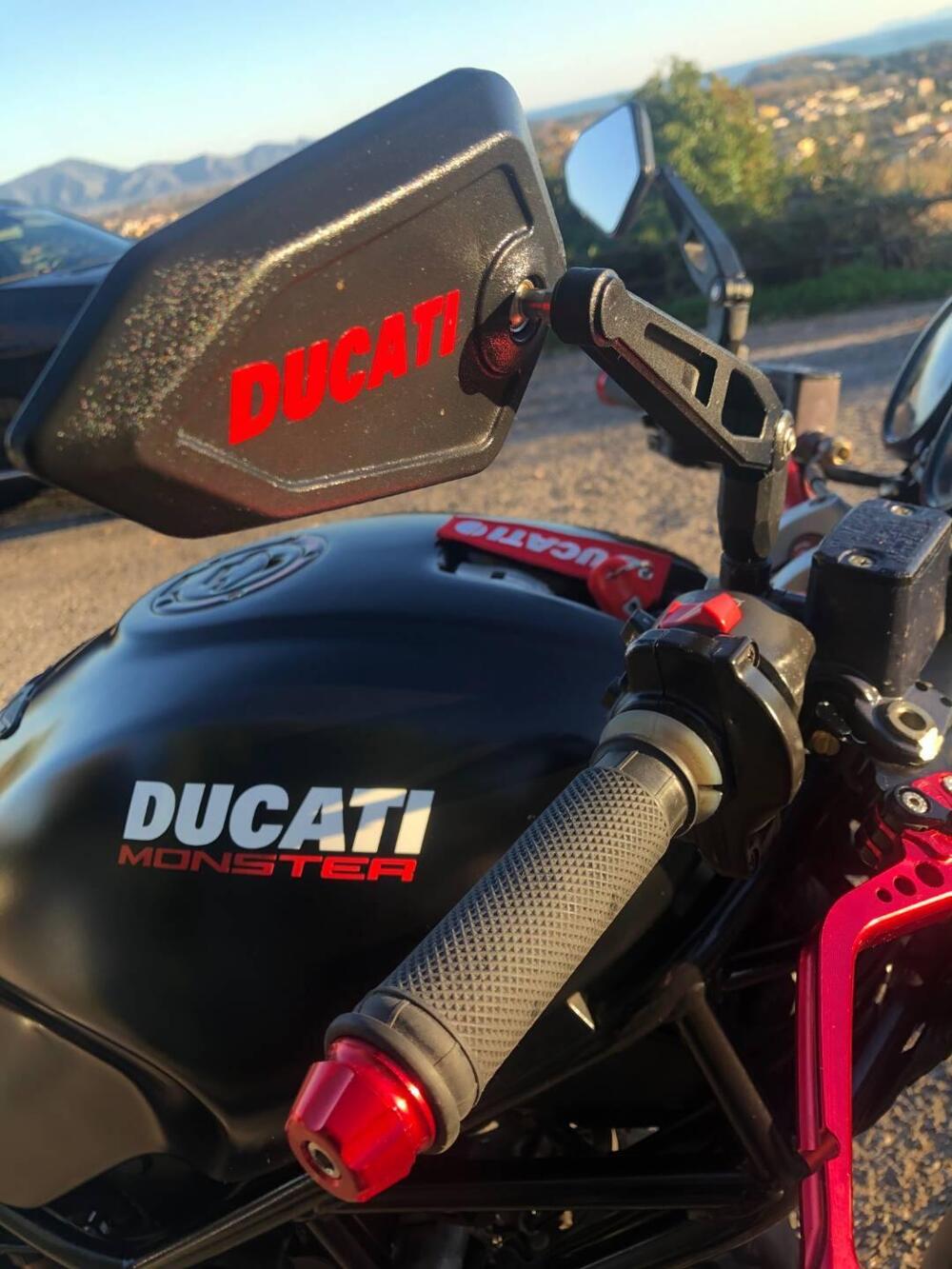 Ducati Monster 620 I.E. Dark (2002) (5)