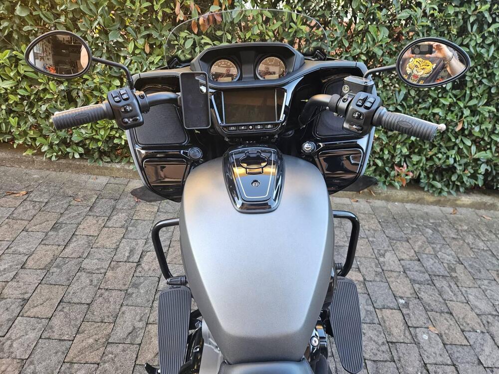 Indian Challenger 1768 Dark Horse (2021 - 25) (6)