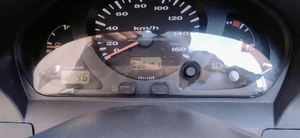 Suzuki Burgman AN 400 (2001 - 02) (8)