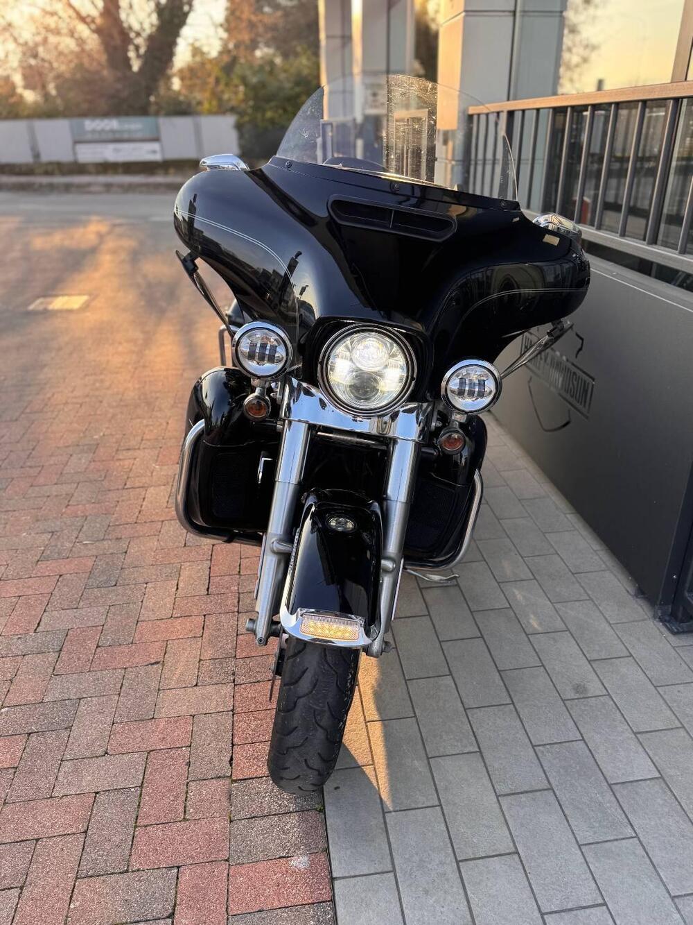 Harley-Davidson 1690 Electra Glide Ultra Limited (2014 - 15) - FLHTK (3)