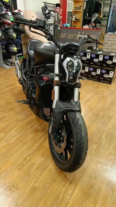 Benelli 502 C (2021 - 25) usata