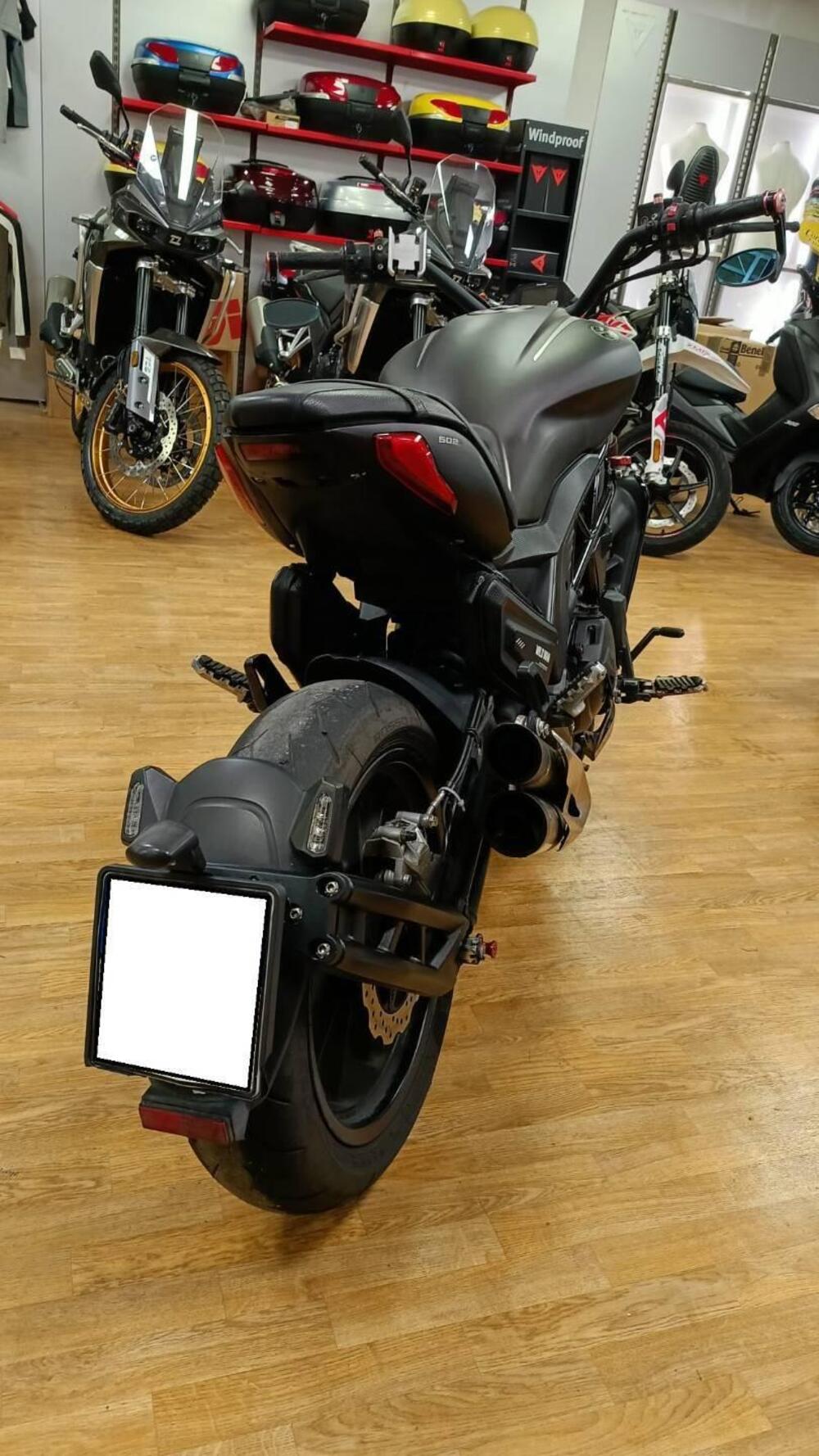 Benelli 502 C (2021 - 25) (3)