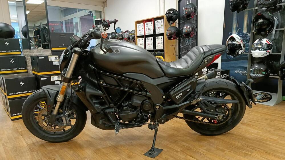 Benelli 502 C (2021 - 25) (4)